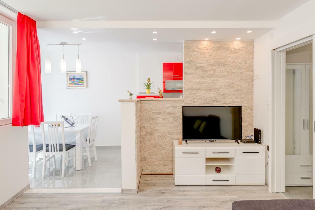 Kate Apartment Omis Exterior photo