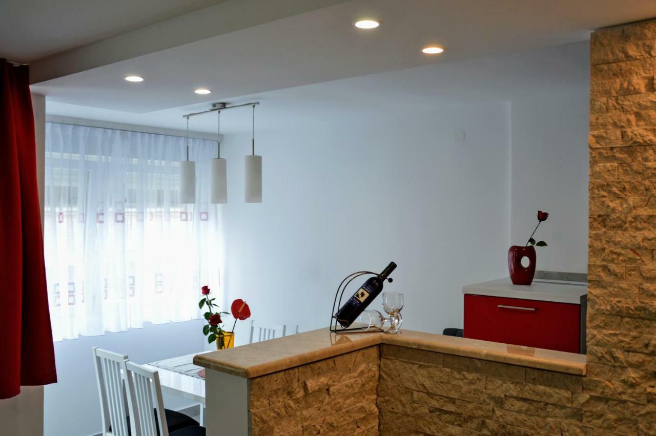 Kate Apartment Omis Exterior photo
